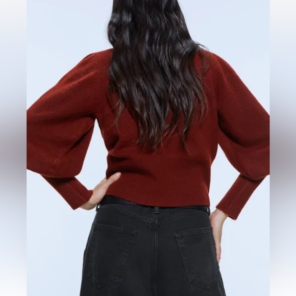 Zara Knit Soft Crew Neck Sweater With Ribbed Trims and puff sleeves, Size L - Picture 2 of 11